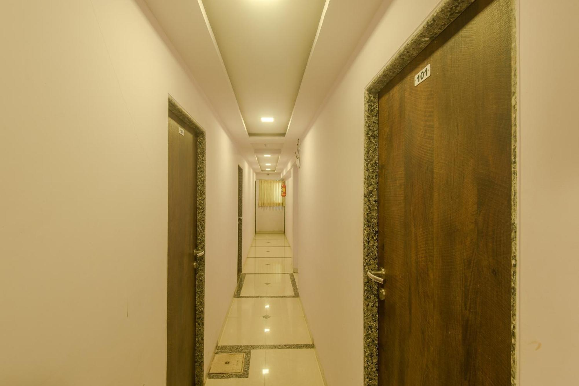 Hotel O Stayland Mumbai  Buitenkant foto